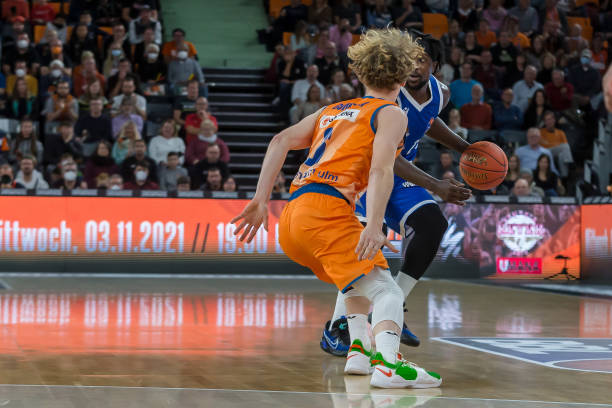 水平对抗与 水平对抗与